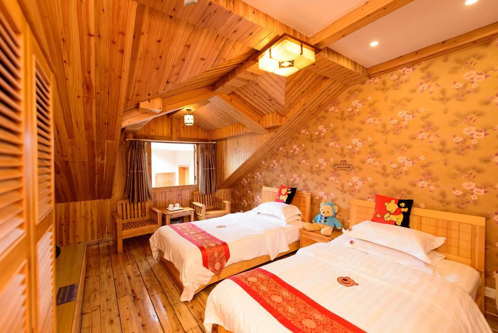 Hostel Mount Emei Teddy Bear Hotel玩具熊酒店